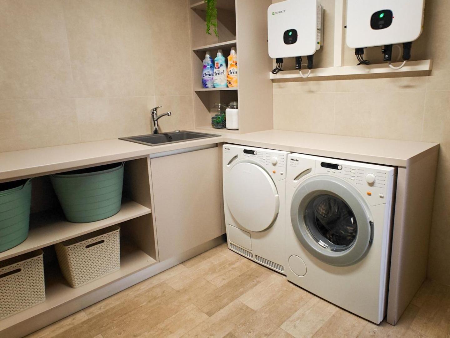 Luxury Mande *