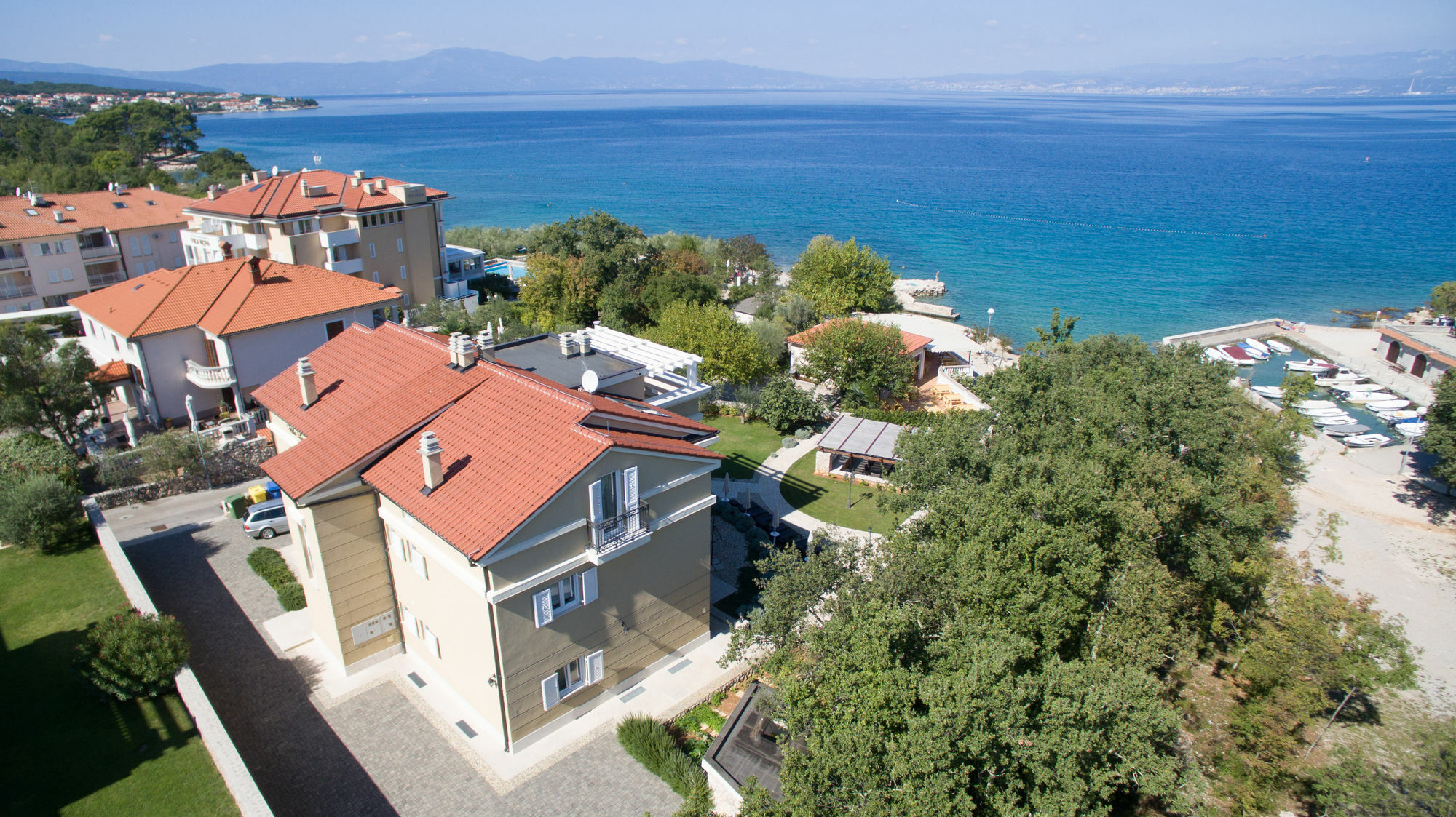Luxury Mande