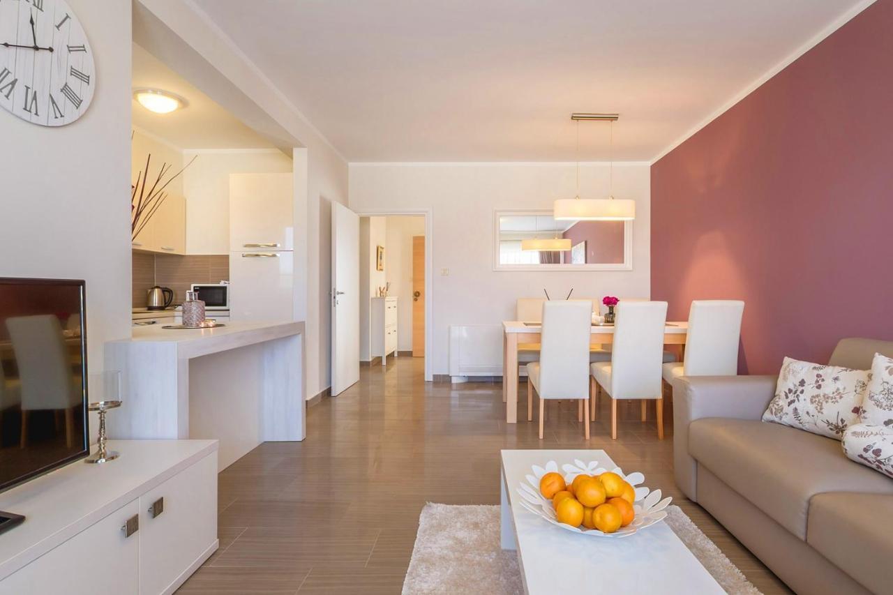 Luxury Mande Villa