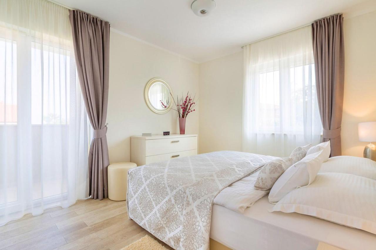 Villa Luxury Mande *
