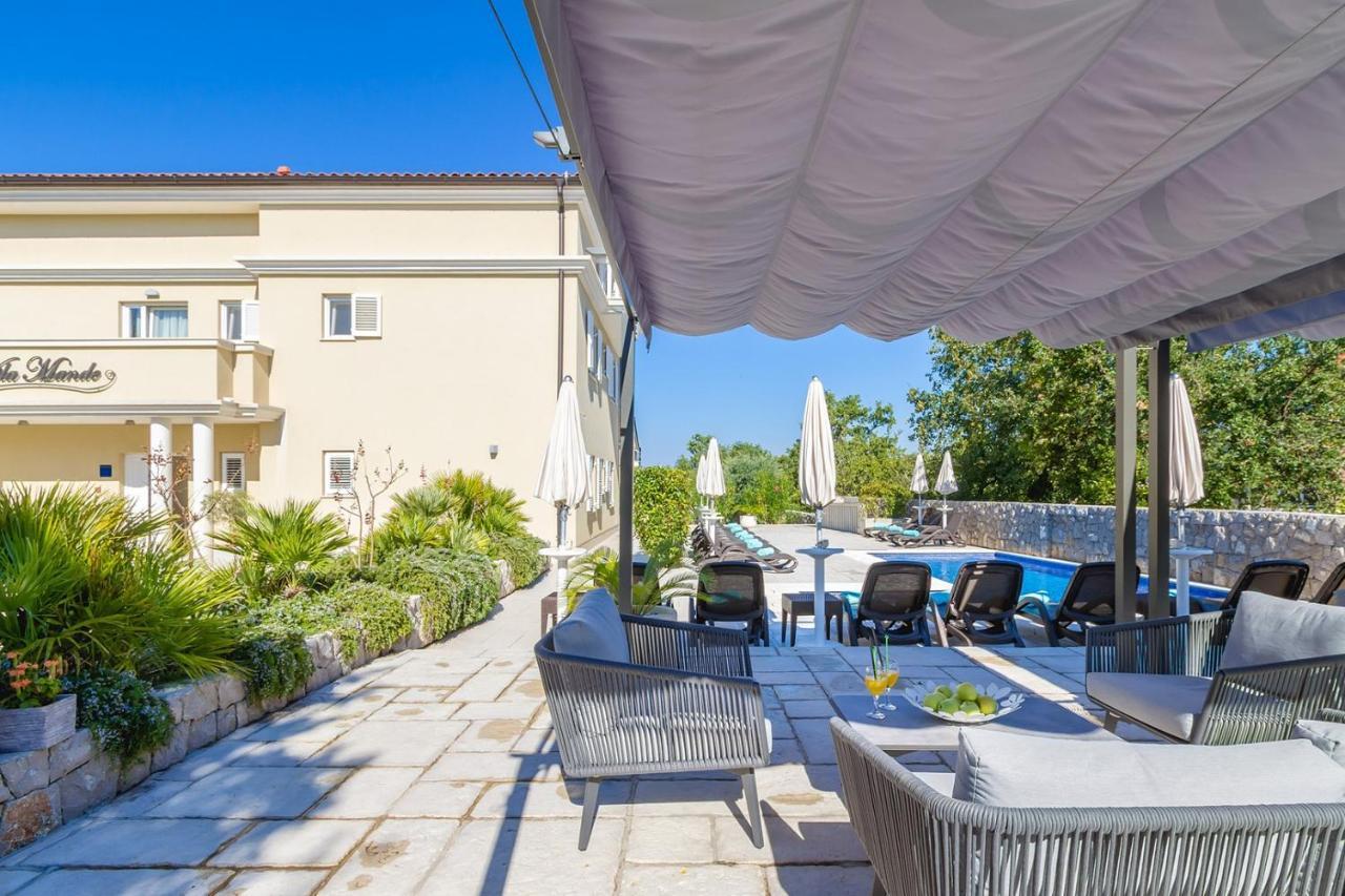 Luxury Mande Villa *