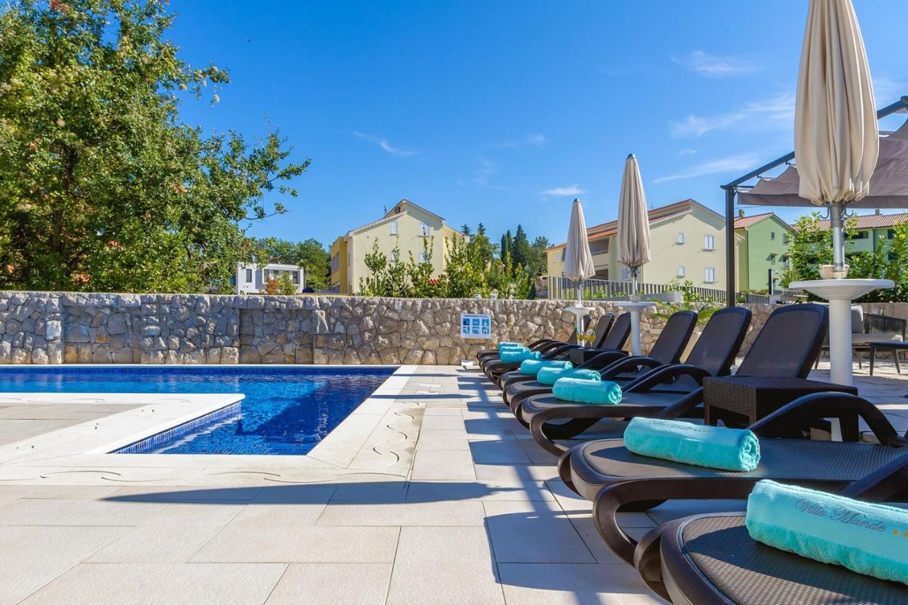 Luxury Mande Villa